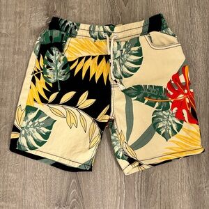 GOOD VIBES FLORAL SHORTS